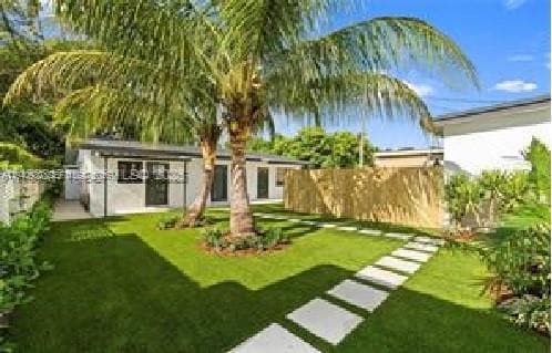 Foto del edificio - 2442 SW 3rd St