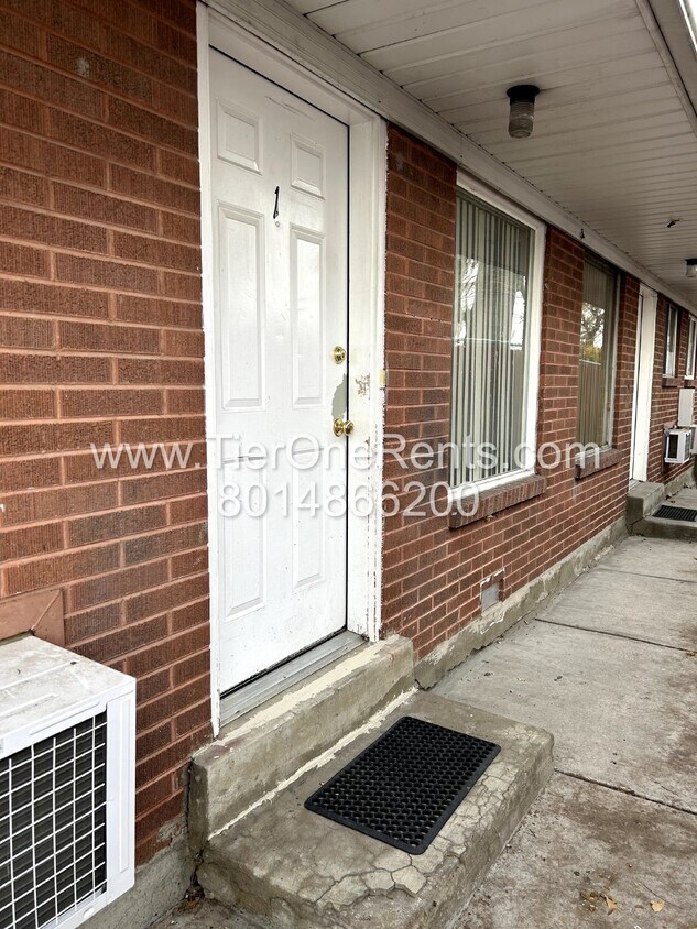 Primary Photo - This property offers a NO DEPOSIT option a...