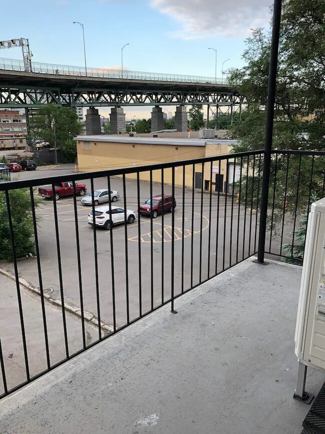 Building Photo - 1463 Rue Dorion