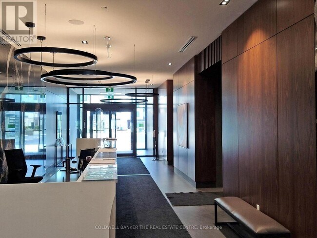 Photo du bâtiment - 7895 Jane St