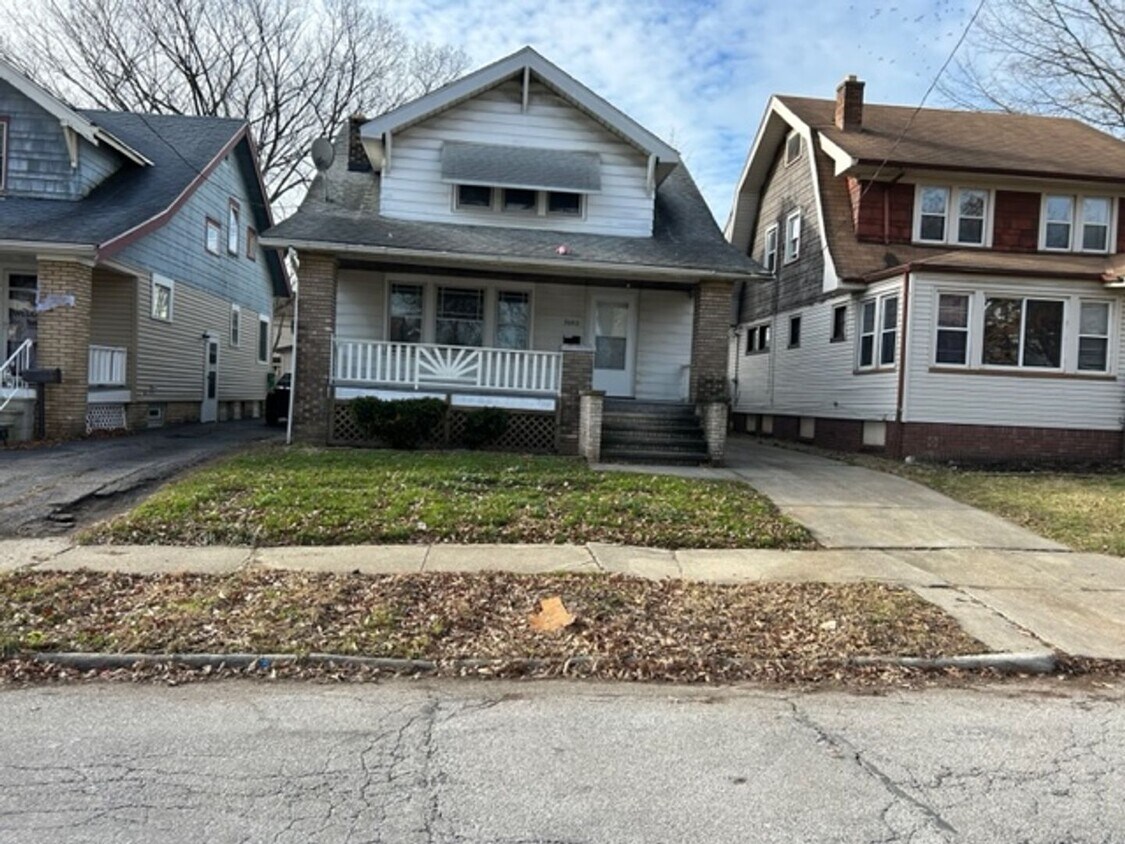 3 Bed 2 Bath Home in Cleveland House Rental in Cleveland, OH