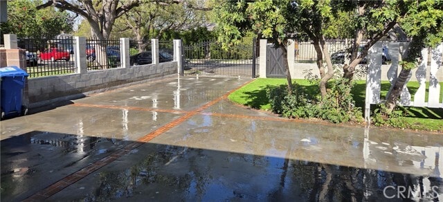 Building Photo - 17322 Keswick St