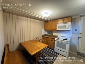 Building Photo - 1816 NE 55th St