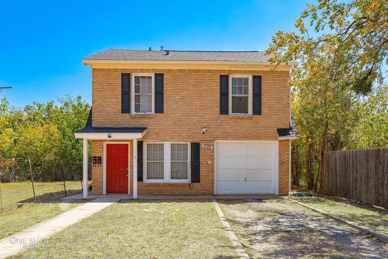 Foto principal - 1725 Ave D