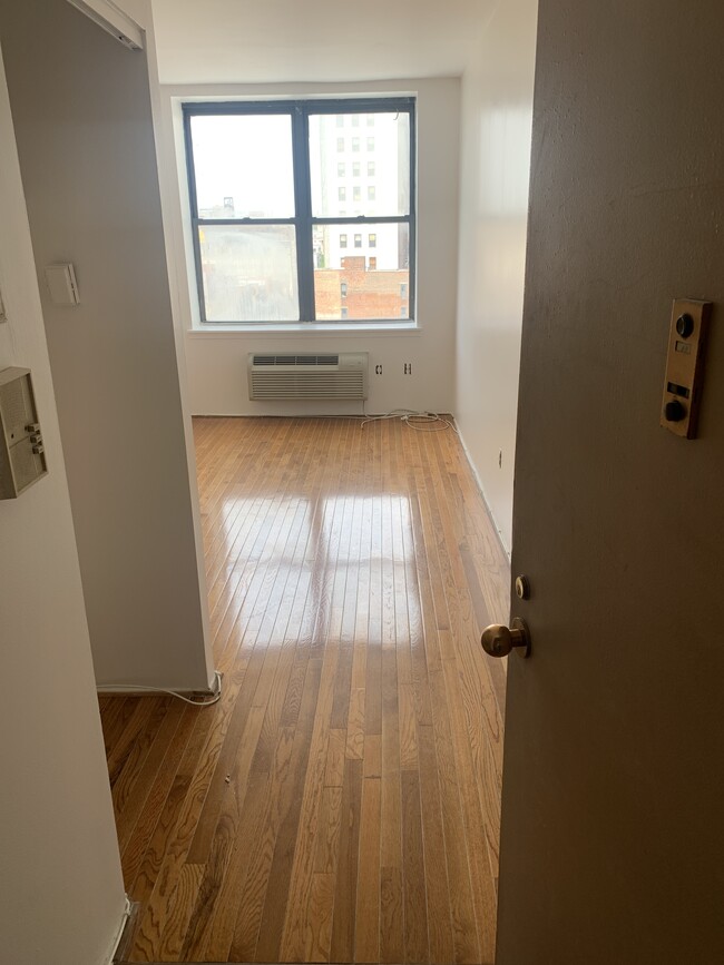 Building Photo - 111 Mulberry St