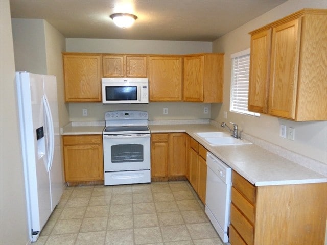 Foto del edificio - 1836 N Stallion Ln