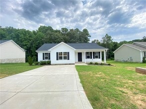 Building Photo - 529 Hamlet Dr