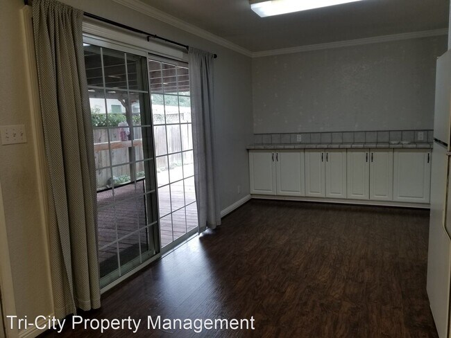 Building Photo - 3 br, 2 bath House - 42235 Edgewood Street