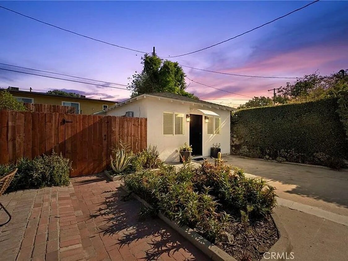 Primary Photo - BRAND NEW 1BR + 1BA ADU / IN UNIT LAUNDRY ...