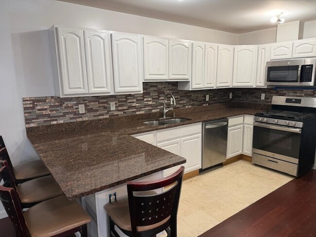 Foto del edificio - 183 Hutton St