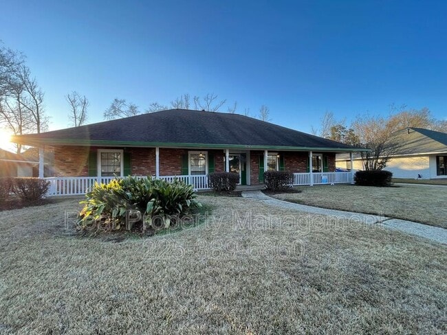 Foto del edificio - 6428 Chippendale Dr