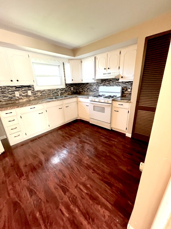 Foto del edificio - 6657 Erie Rd