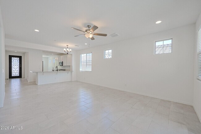 Foto del edificio - 31958 N 123rd Ln