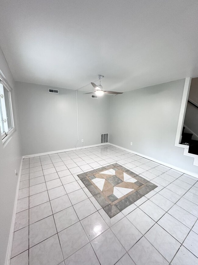 Photo - Renovated 4-bedroom, 2.5 bathroom in Virginia Beach House