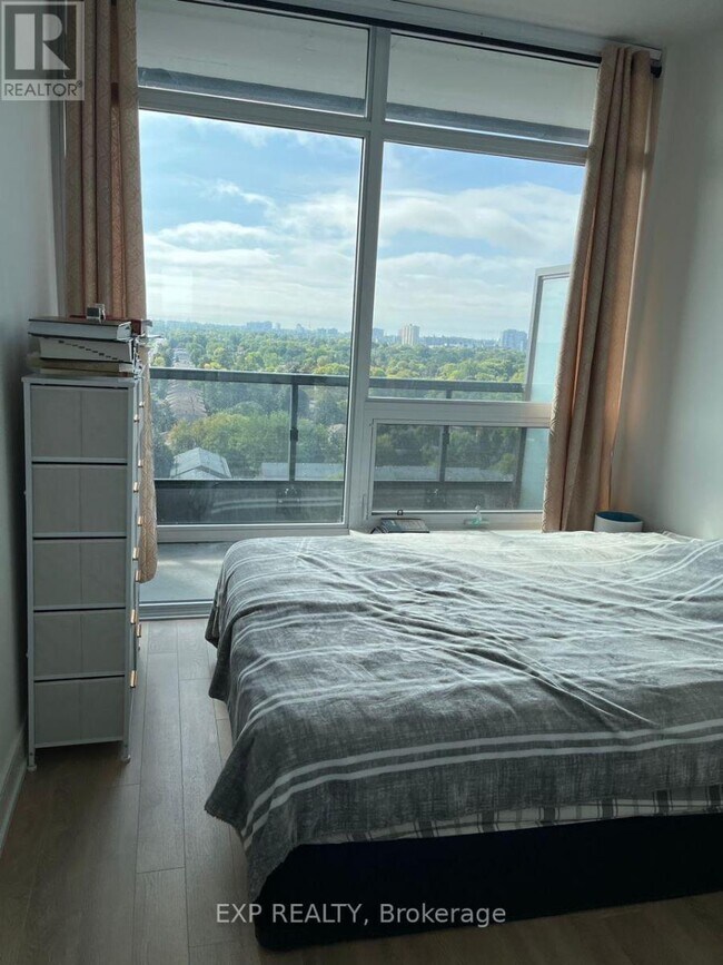 Photo du bâtiment - 1350 Ellesmere Rd