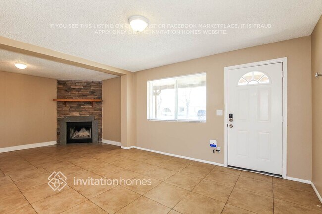 Building Photo - 4422 W Sanna St