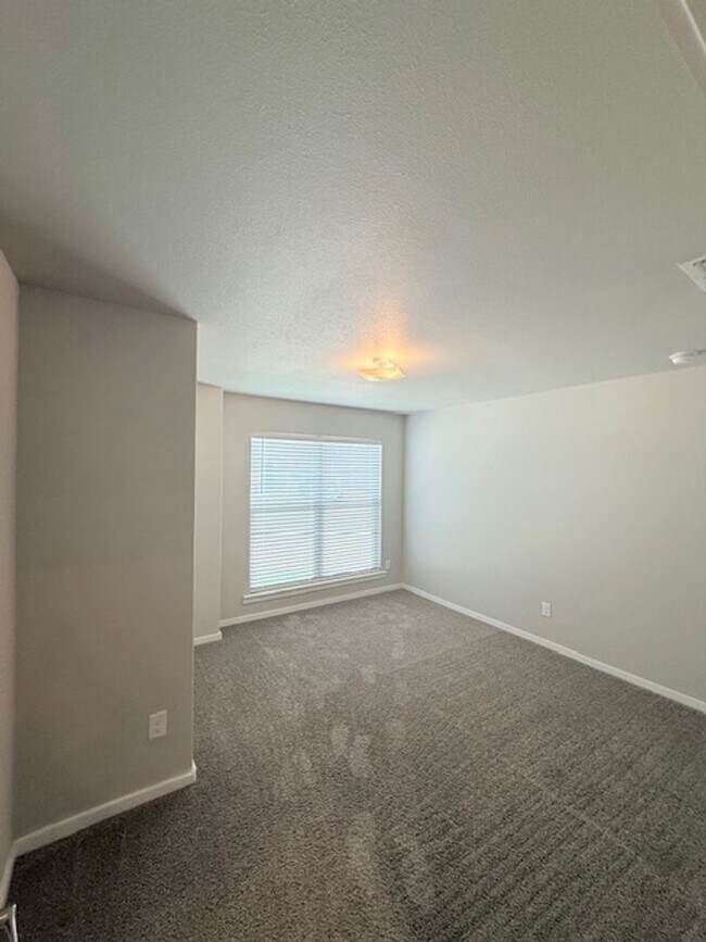 Foto del edificio - 9710 Saratoga Ave