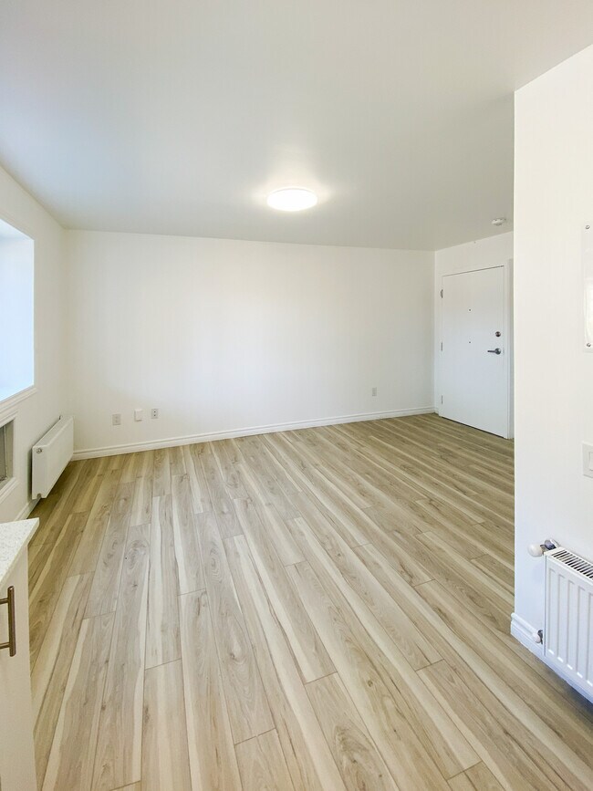 Photo du bâtiment - 630 Cummings Ave