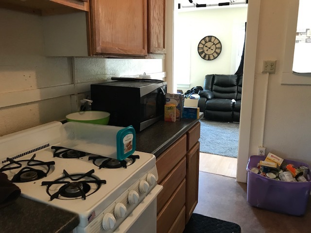 Kitchen - 1118 E 1st St