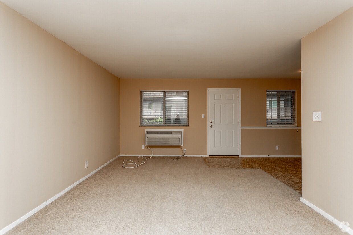 Photo - Maplehurst Apartments