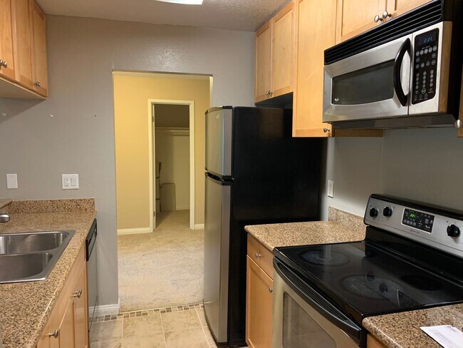 Foto del edificio - Adorable 2 Bedroom in Livermore Available ...