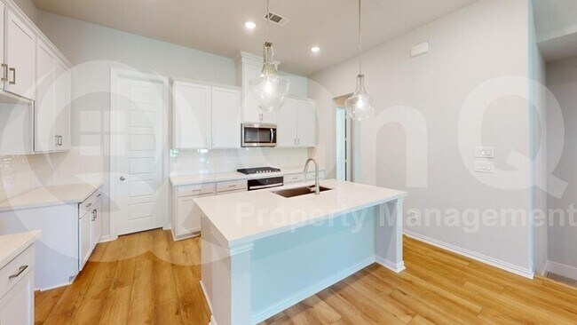 Building Photo - 4185 La Plata Dr