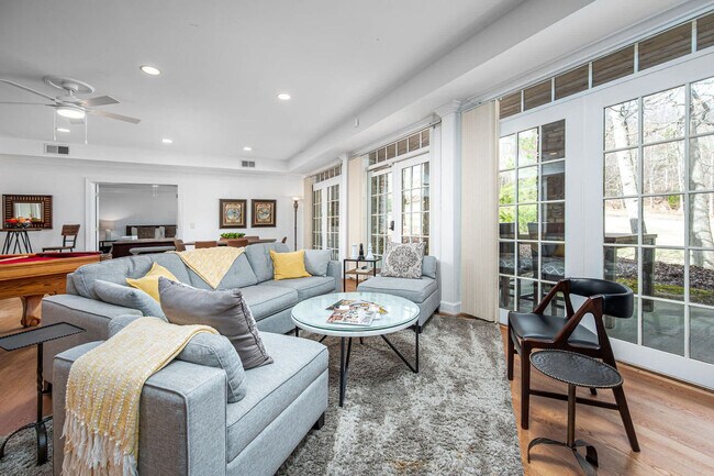 Foto del edificio - 11468 Club Dr