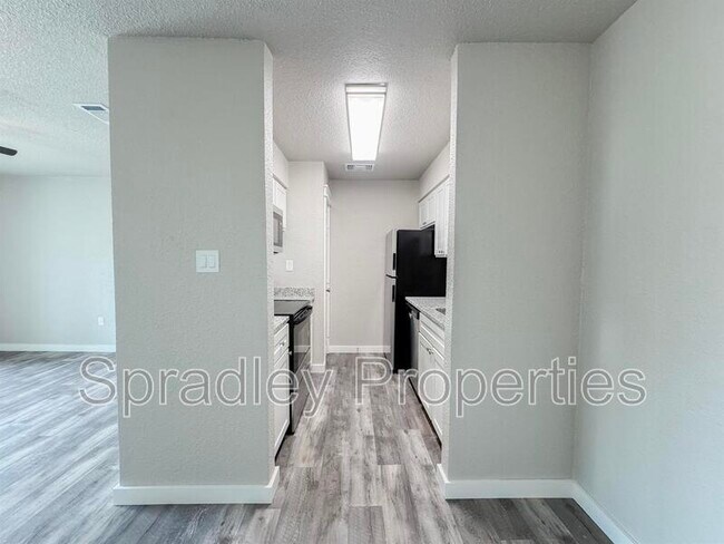 Building Photo - 200 Bosque Rd