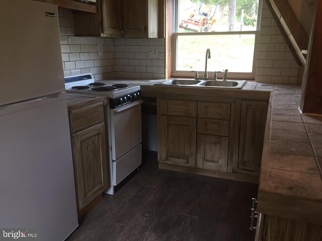 Building Photo - 4609 Dumfries Rd