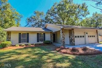Building Photo - 503 Waterwood Bend