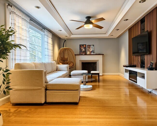 Foto del edificio - 760 Lynn Fells Pky