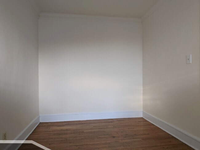 Foto del edificio - 2334 N Spaulding Ave