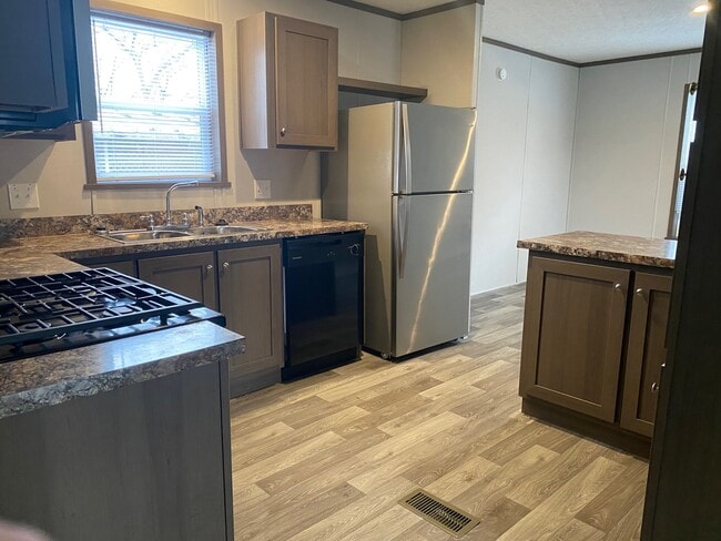 Foto del edificio - 2701 Huizenga St