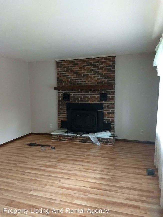 Building Photo - 3 br, 2 bath House - 853 Bullock Hollow Road