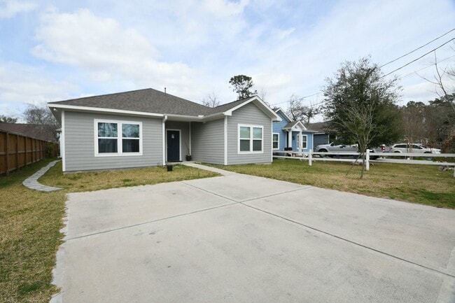 Building Photo - 5817 Gaston