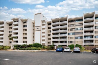 Building Photo - 450 Treasure Island Causeway