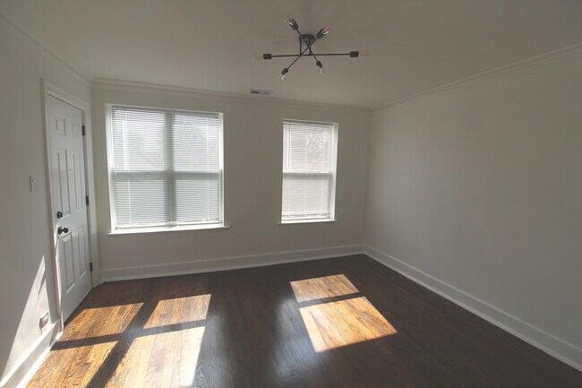 Building Photo - 2242 S Spaulding Ave