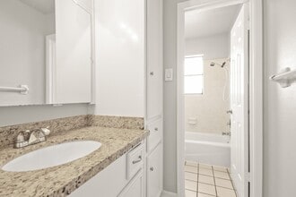 Building Photo - 3806 Montego Dr