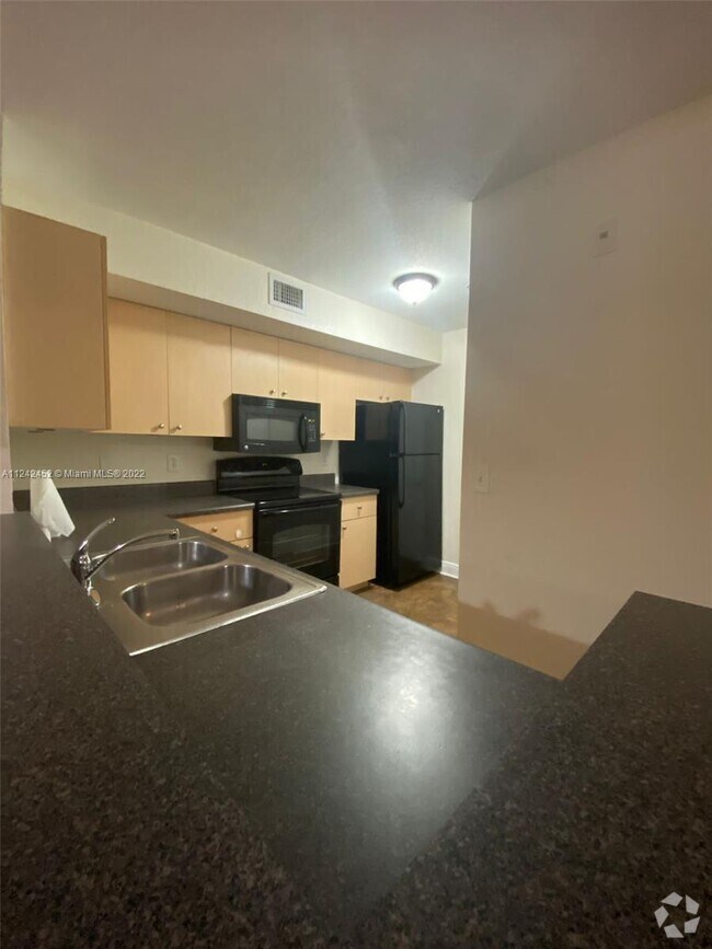 Montclair Townhomes Apartments for Rent with Hardwood Floors Miramar