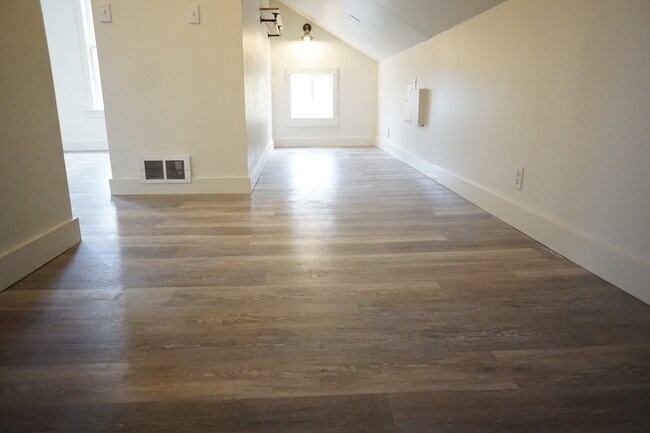 Foto del edificio - 702 6th Ave