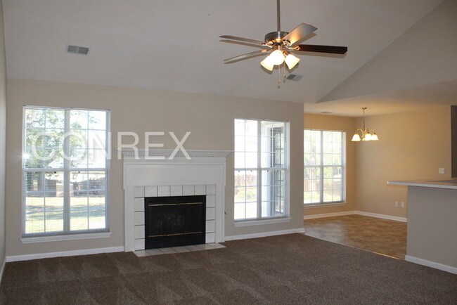Building Photo - 304 Lower Glen Cir