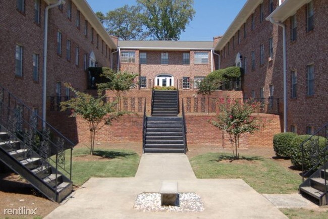 Foto del edificio - 3330 Cumberland Blvd SE