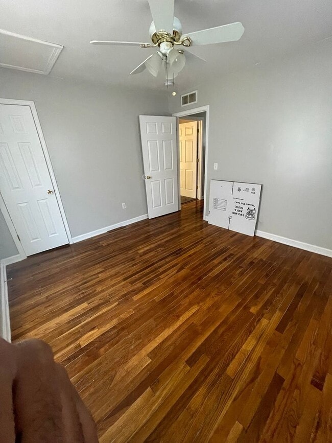 Building Photo - 2 Bedroom Single Family Home in Saginaw