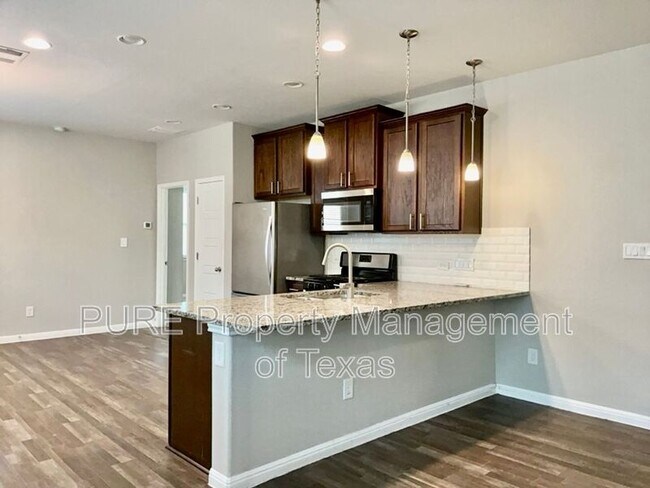 Foto del edificio - 128 Earl Keen St