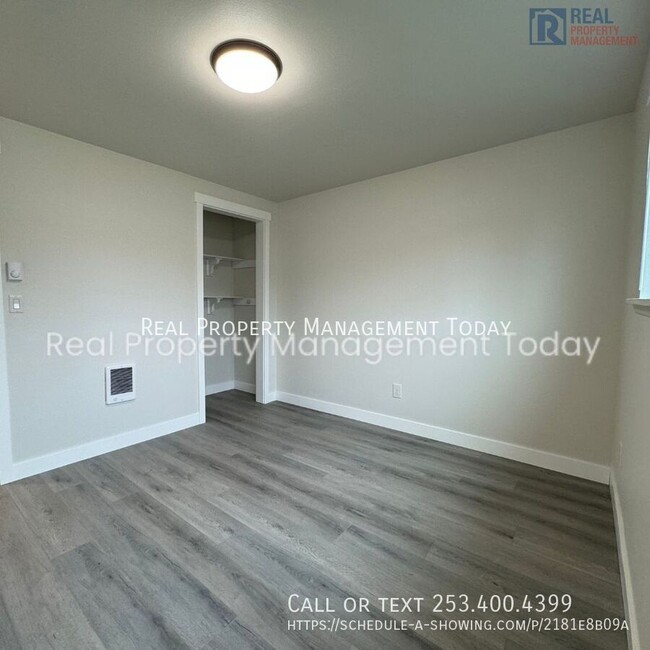 Foto del edificio - Remolded 2 bed and 1 bath duplex in Tacoma!