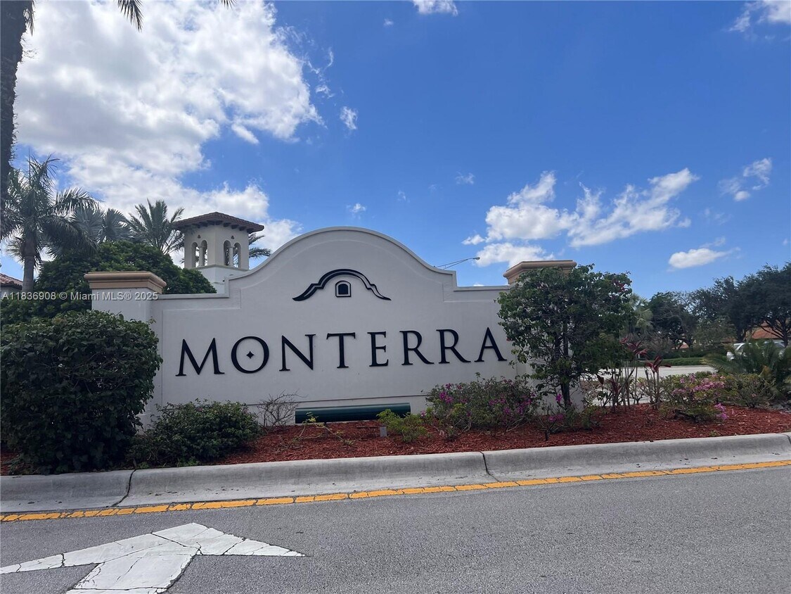 Foto principal - 8378 NW 39th Ct