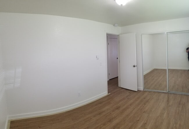 Building Photo - 104 N Williams St