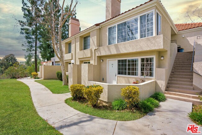 Foto del edificio - 4240 Lost Hills Rd