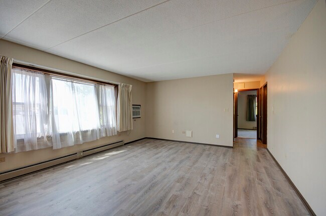 Foto del edificio - 1608 Richmond Cir