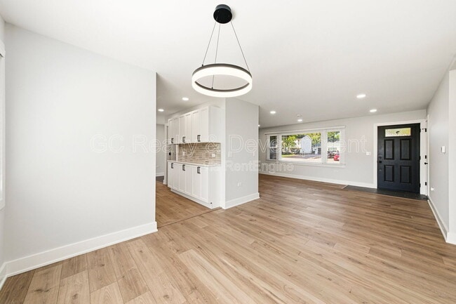 Foto del edificio - 106 Hawthorne Dr